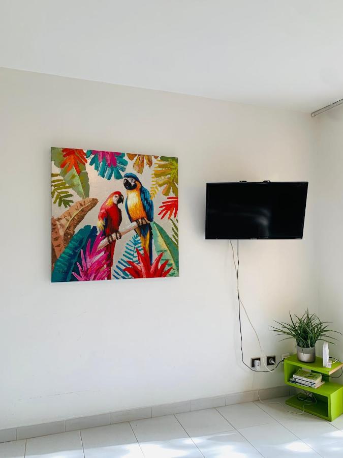 Superbe Studio Ultra Cosy A 2 Min De La Plage サンタンヌ エクステリア 写真